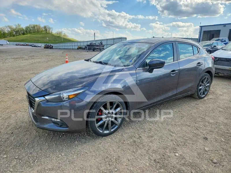 2018 Mazda 3 фото
