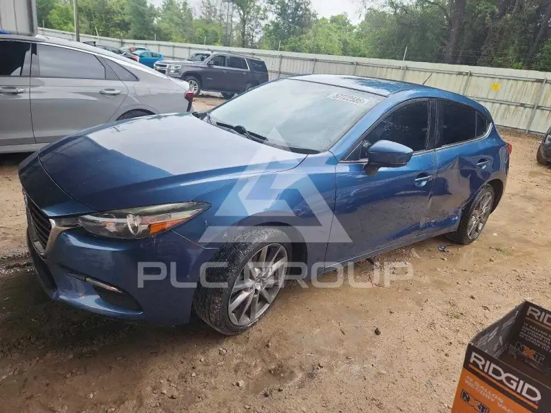 2018 Mazda 3 фото