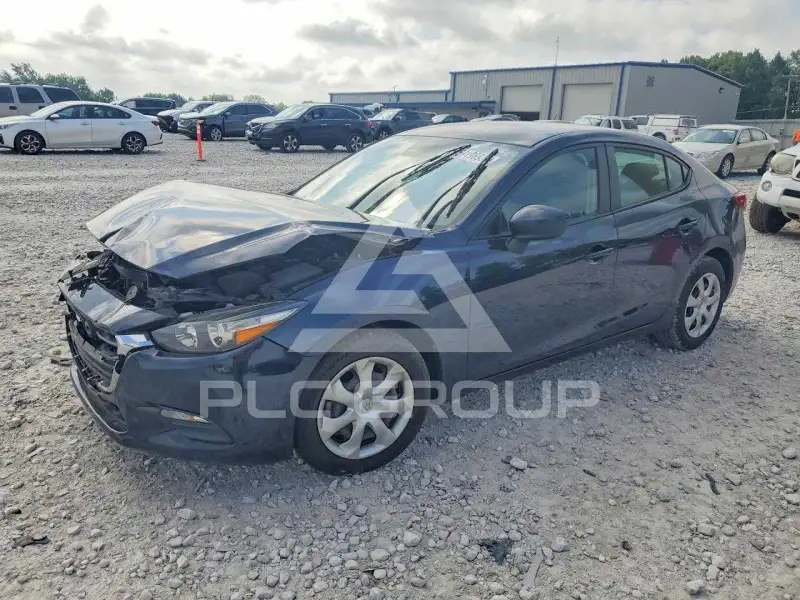 2018 Mazda 3 photo