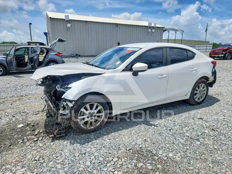 2018 Mazda 3 фото