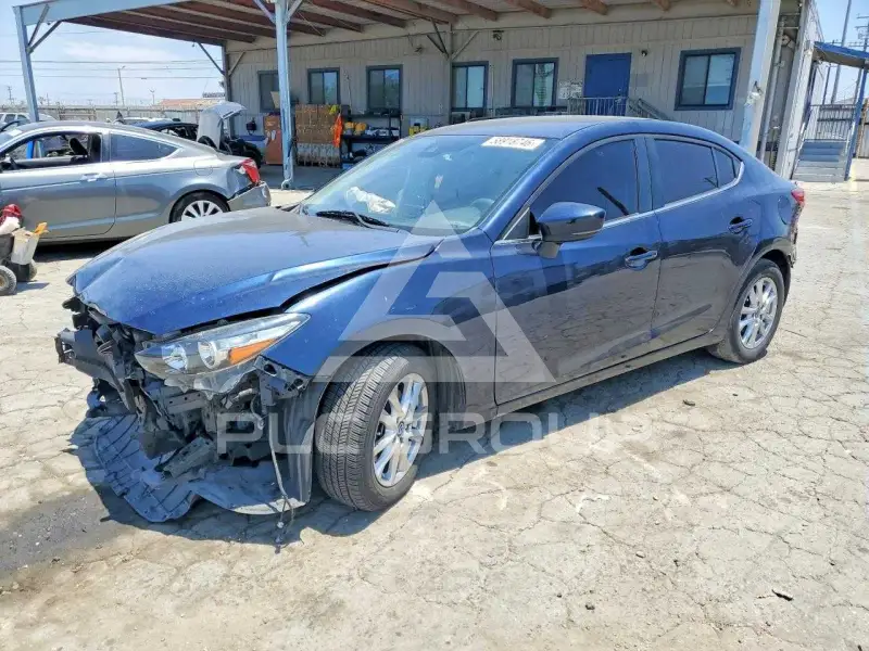 2018 Mazda 3 photo