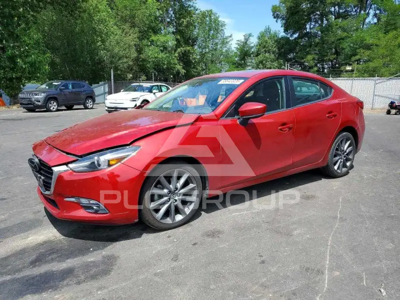 2018 Mazda 3 photo