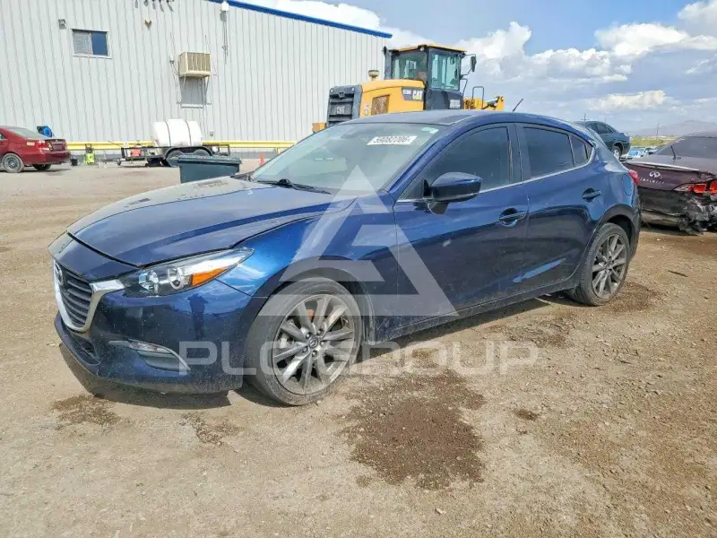 2018 Mazda 3 фото