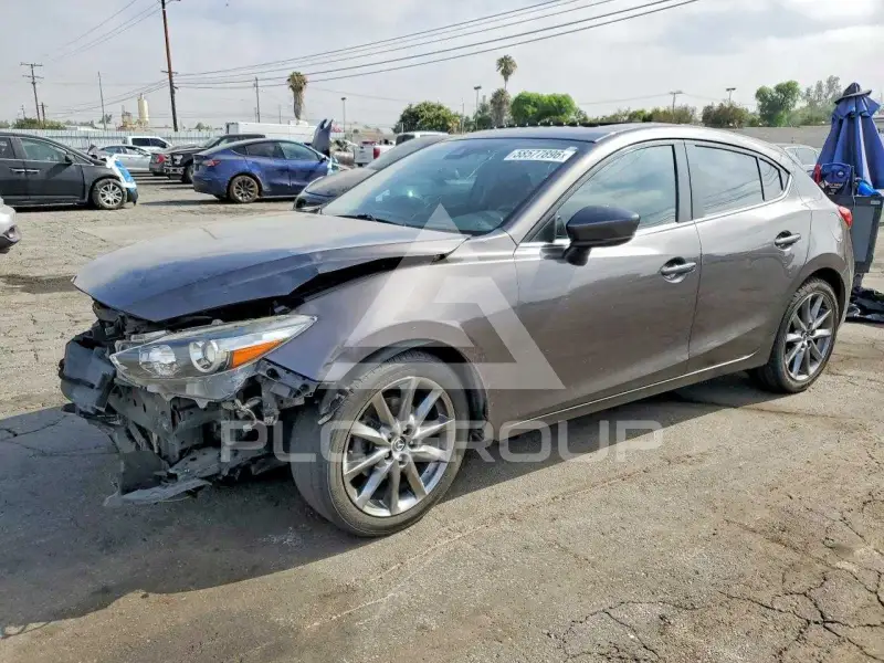 2018 Mazda 3 фото