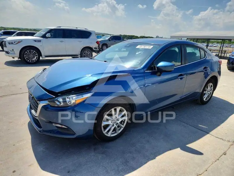 2018 Mazda 3 photo