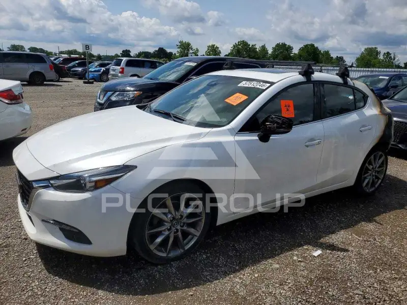 2018 Mazda 3 фото