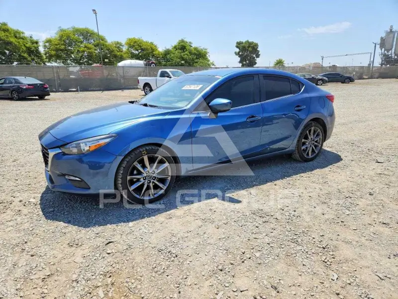 2018 Mazda 3 фото