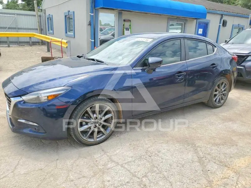 2018 Mazda 3 фото