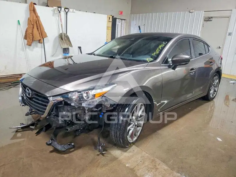2018 Mazda 3 фото