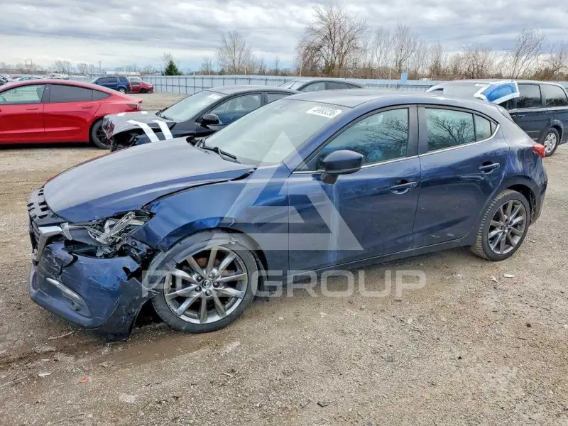 2018 Mazda 3 фото