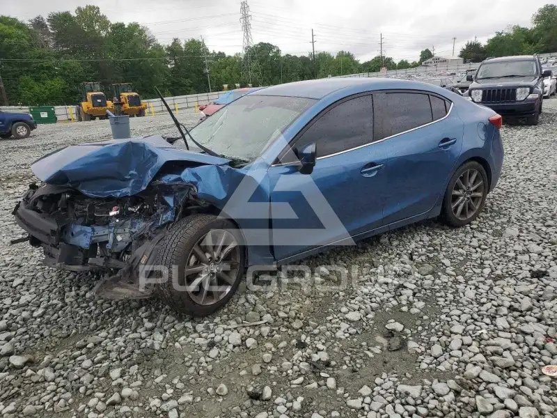 2018 Mazda 3 фото