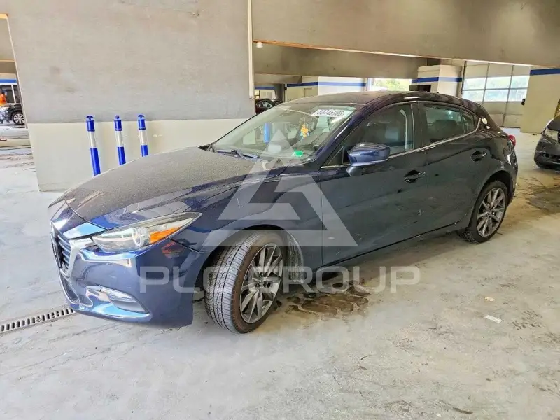 2018 Mazda 3 фото