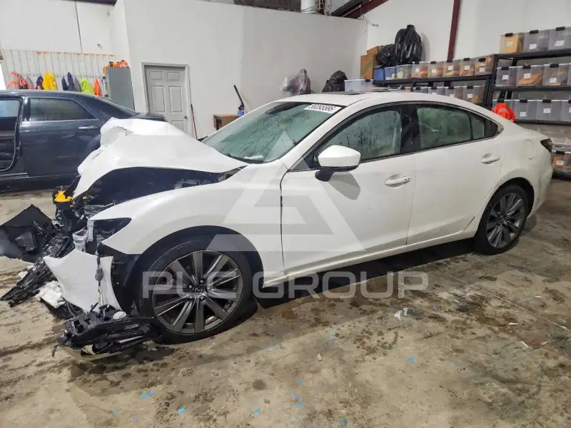 2018 Mazda 6 photo