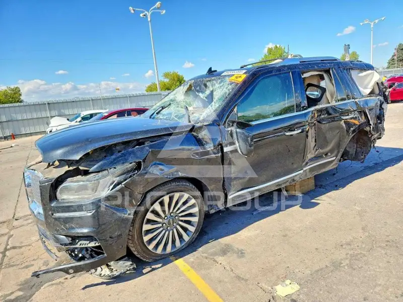 2018 Lincoln NAVIGATOR photo