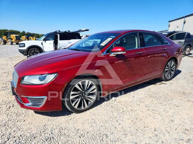 2018 Lincoln MKZ photo
