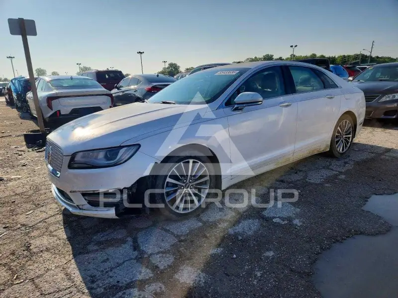 2018 Lincoln MKZ photo