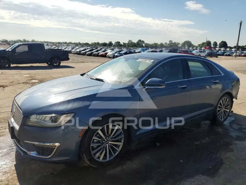 2018 Lincoln MKZ photo