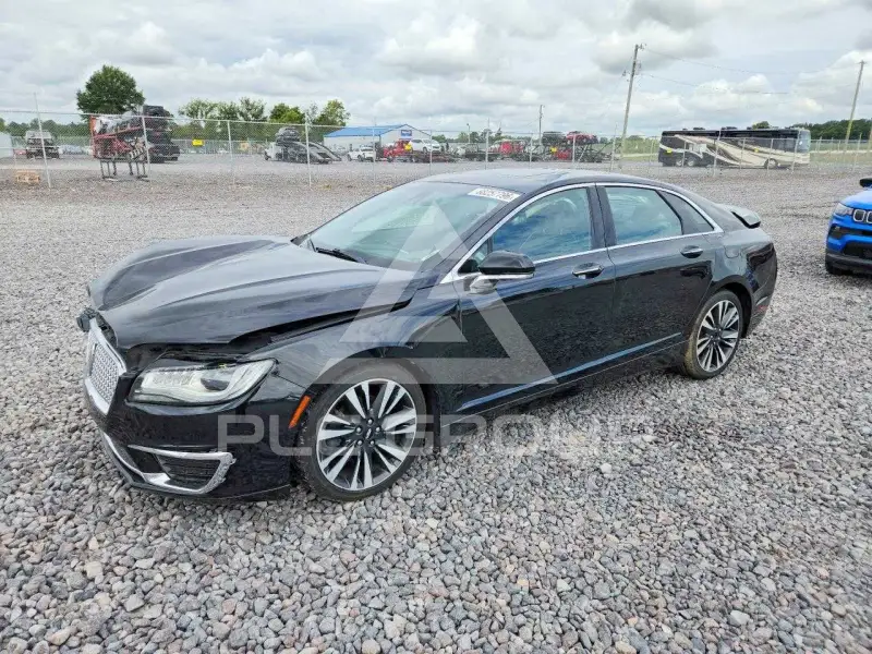 2018 Lincoln MKZ photo