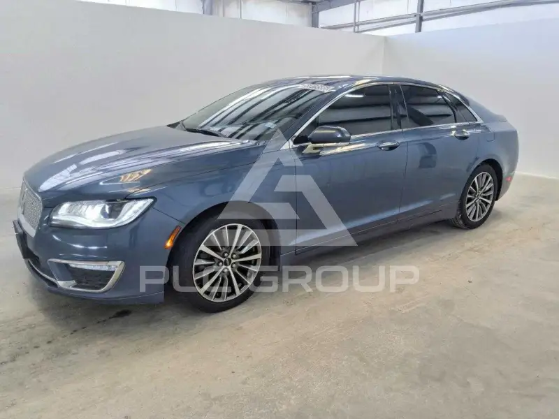 2018 Lincoln MKZ photo