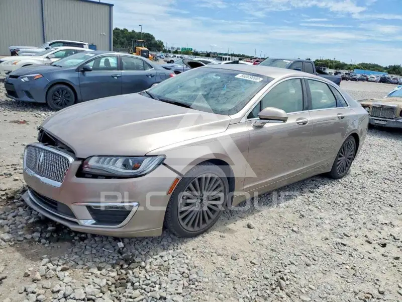 2018 Lincoln MKZ photo