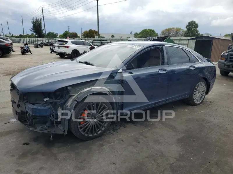 2018 Lincoln MKZ photo