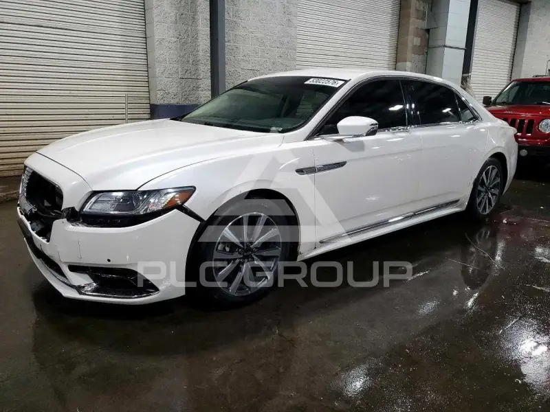 2018 Lincoln Continental photo