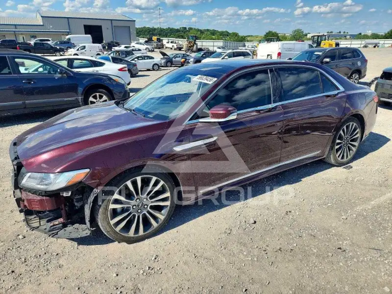 2018 Lincoln Continental photo