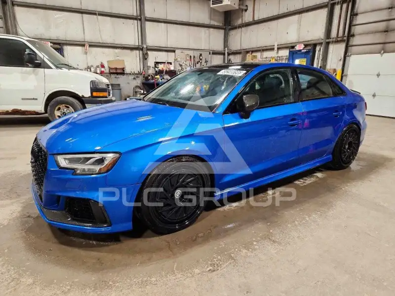2018 Audi RS3 photo
