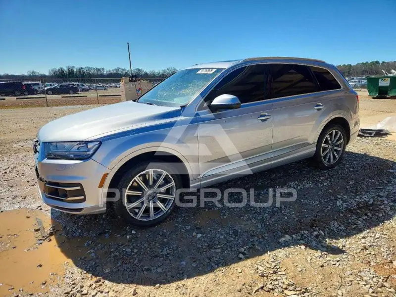 2018 Audi Q7 photo