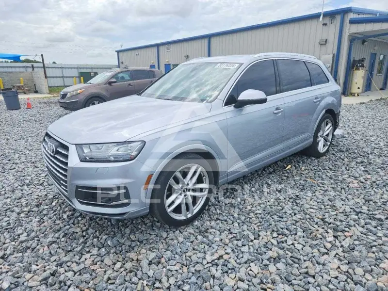 2018 Audi Q7 фото