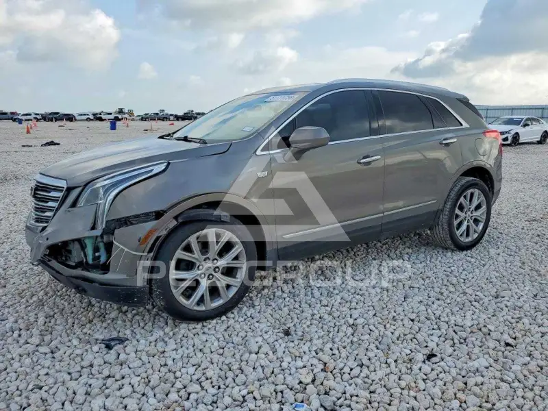 2018 Cadillac XT5 photo