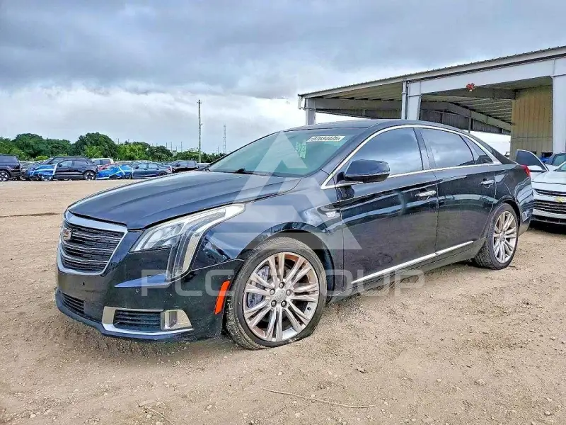 2018 Cadillac XTS photo