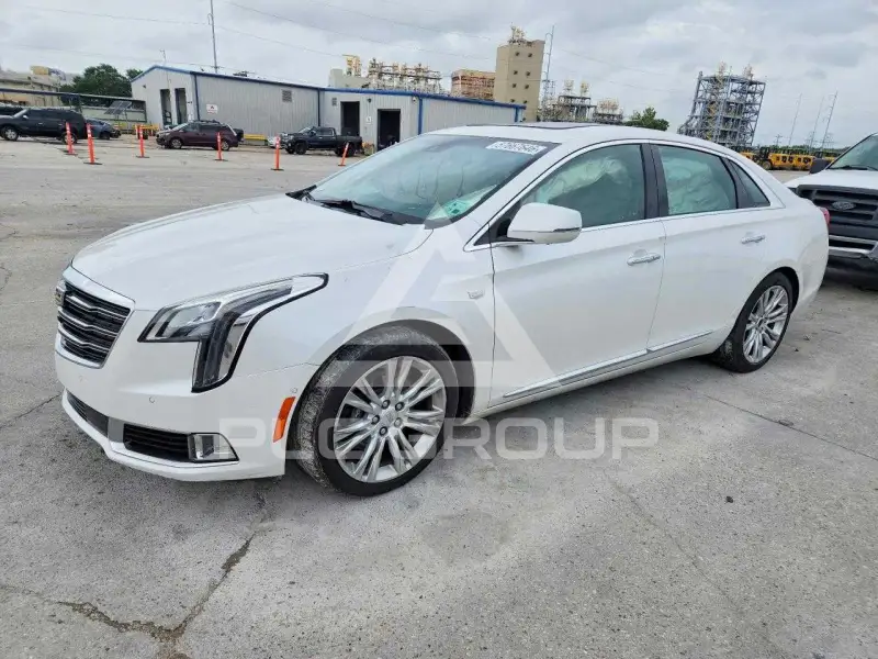 2018 Cadillac XTS фото