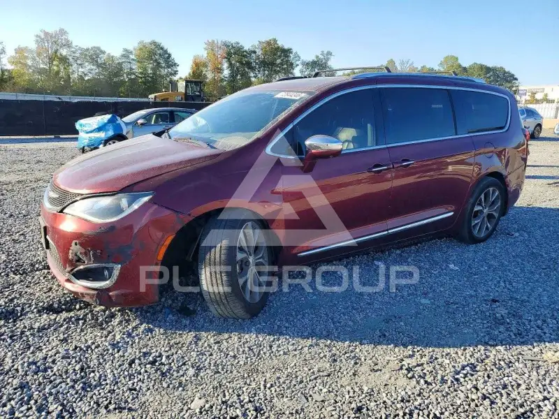 2018 Chrysler PACIFICA photo