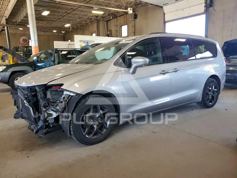 2018 Chrysler PACIFICA фото