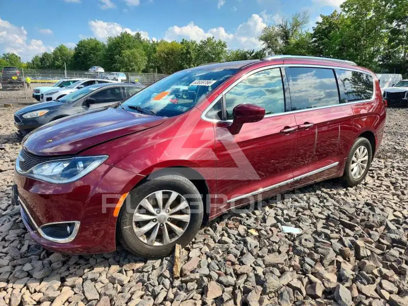 2018 Chrysler PACIFICA photo