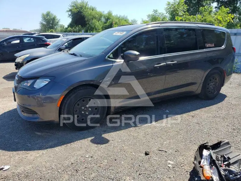 2018 Chrysler PACIFICA photo