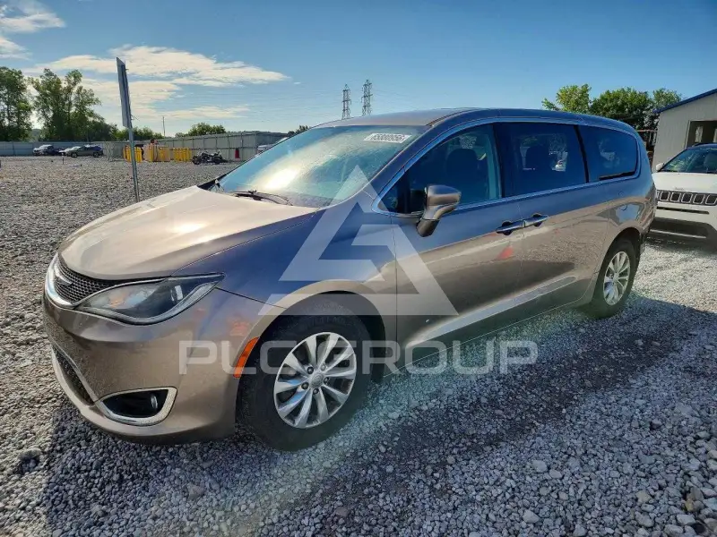 2018 Chrysler PACIFICA фото