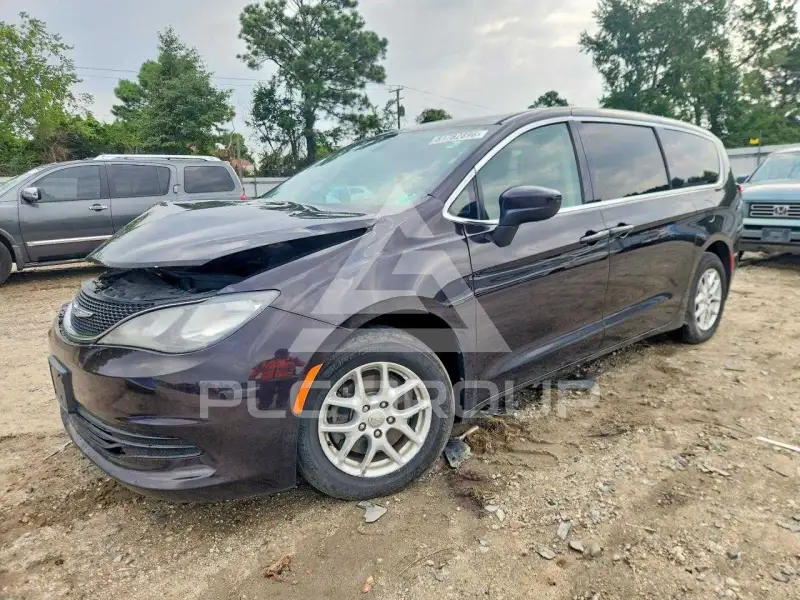 2018 Chrysler PACIFICA photo
