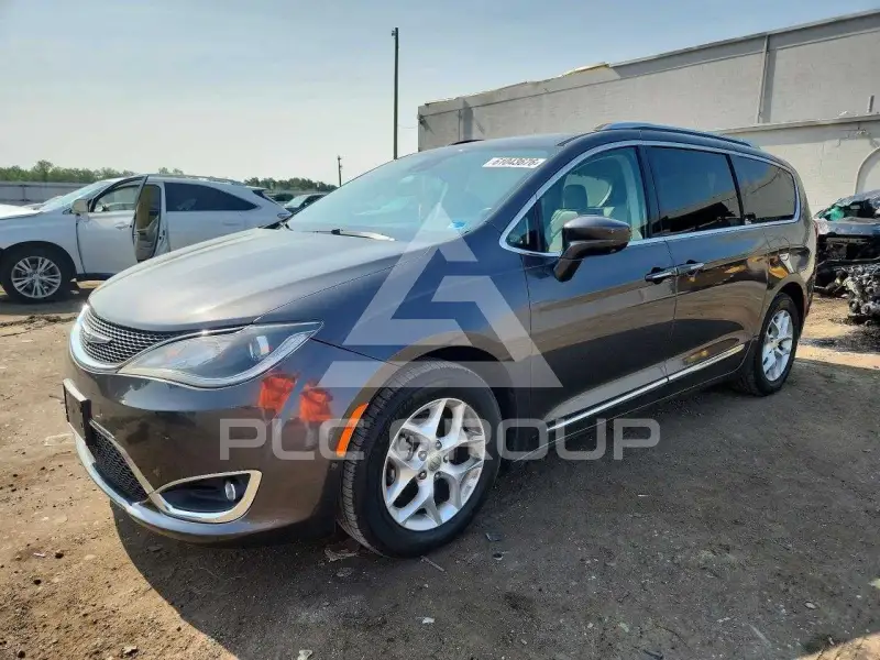 2018 Chrysler PACIFICA photo