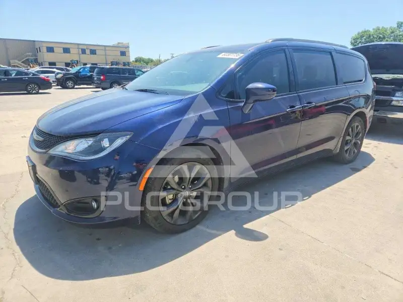 2018 Chrysler PACIFICA photo
