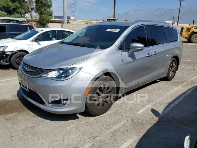 2018 Chrysler PACIFICA photo