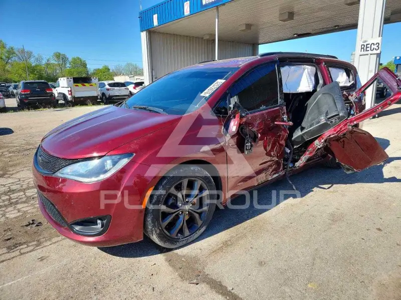 2018 Chrysler PACIFICA фото