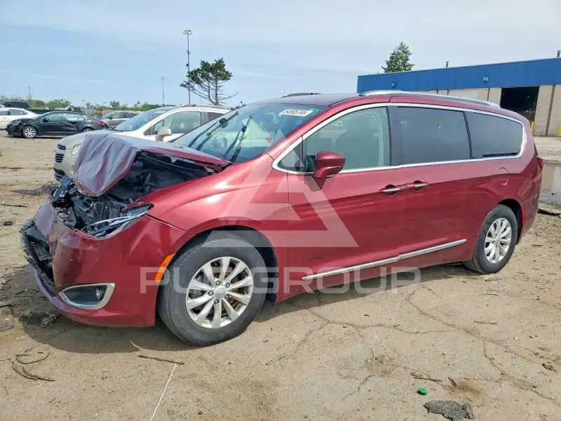2018 Chrysler PACIFICA фото