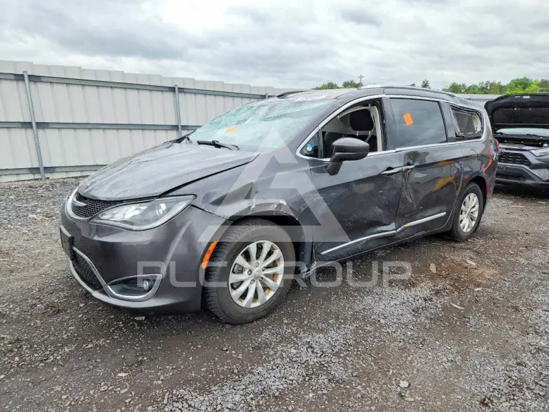 2018 Chrysler PACIFICA фото