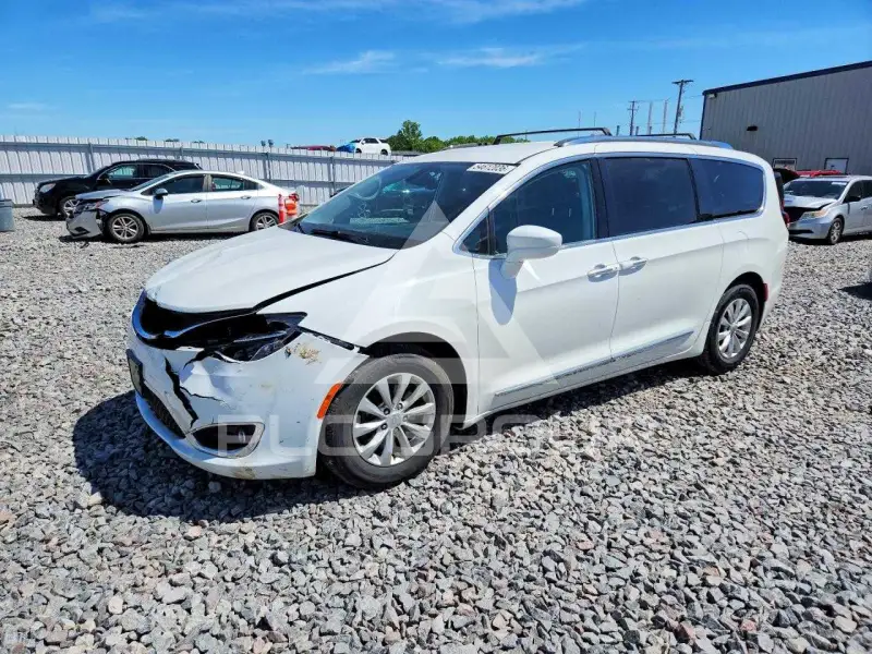 2018 Chrysler PACIFICA фото