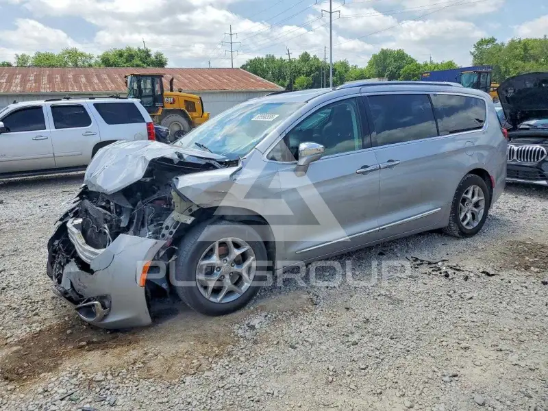2018 Chrysler PACIFICA photo