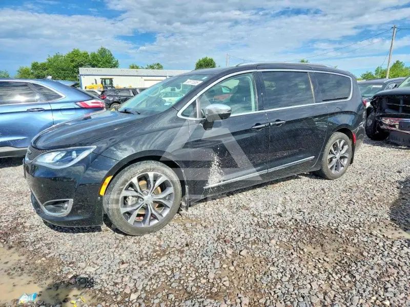 2018 Chrysler PACIFICA фото