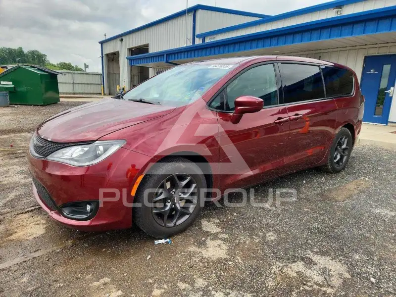 2018 Chrysler PACIFICA фото