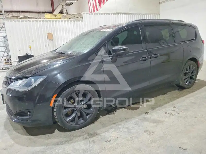 2018 Chrysler PACIFICA фото